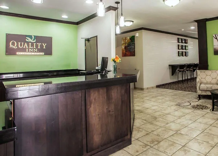 Quality Decatur Inn Forsyth