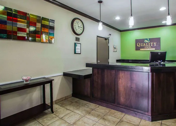 Inn Quality Decatur Forsyth