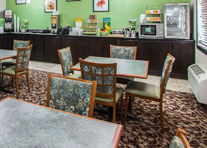 Quality Decatur Inn