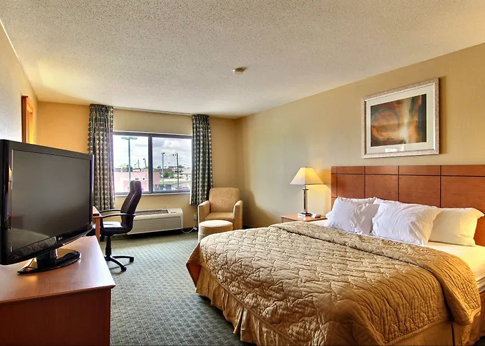 Inn Quality Decatur 3*