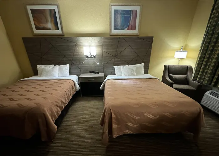 Quality Decatur Inn Forsyth