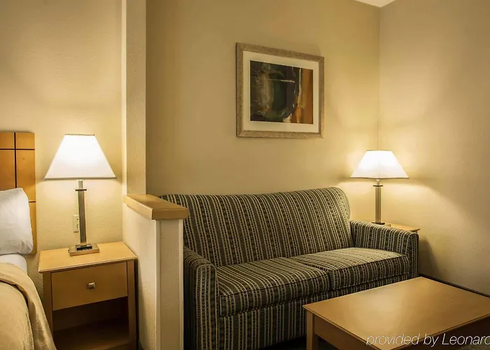Inn Quality Decatur Forsyth